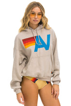 Cargar imagen en el visor de la galería, LOGO PULLOVER RELAXED HOODIE - SAND Hoodie Aviator Nation