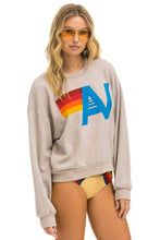 Cargar imagen en el visor de la galería, LOGO RELAXED CREW SWEATSHIRT - SAND Sweatshirt Aviator Nation
