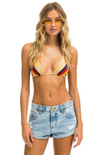 Cargar imagen en el visor de la galería, LOW RISE ROCKER JEAN SHORTS - SUPER LIGHT Denim Shorts Aviator Nation