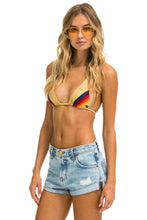 Cargar imagen en el visor de la galería, LOW RISE ROCKER JEAN SHORTS - SUPER LIGHT Denim Shorts Aviator Nation