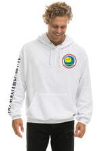 Cargar imagen en el visor de la galería, MALIBU CHILI COOK-OFF 2023 PULLOVER HOODIE RELAXED - WHITE Hoodie Aviator Nation