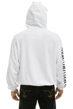 Cargar imagen en el visor de la galería, MALIBU CHILI COOK-OFF 2023 PULLOVER HOODIE RELAXED - WHITE Hoodie Aviator Nation