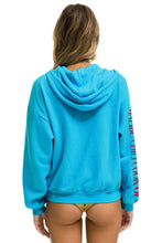 Cargar imagen en el visor de la galería, MALIBU CHILI COOK-OFF 2023 ZIP HOODIE RELAXED - NEON BLUE Hoodie Aviator Nation