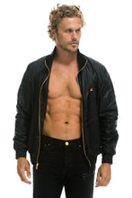 Cargar imagen en el visor de la galería, MEN&#39;S BASIC WINDBREAKER - BLACK Aviator Nation