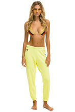 Cargar imagen en el visor de la galería, PALM TREE FESTIVAL ASPEN 2023 UNISEX SWEATPANT - NEON YELLOW Aviator Nation