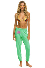 Cargar imagen en el visor de la galería, PALM TREE HAMPTONS 2023 SWEATPANTS - MINT Aviator Nation