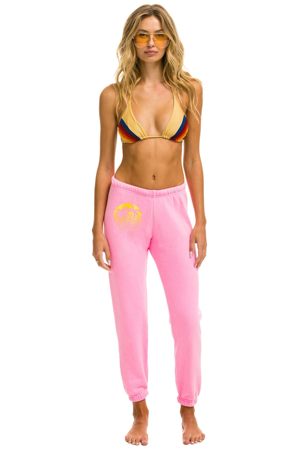 PALM TREE HAMPTONS 2023 SWEATPANTS - NEON PINK Aviator Nation