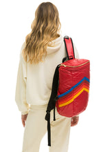Cargar imagen en el visor de la galería, PEAK PUFFER BACKPACK - CHERRY Backpack Aviator Nation