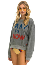 Cargar imagen en el visor de la galería, PRAY FOR SNOW RELAXED CREW SWEATSHIRT - HEATHER Sweatshirt Aviator Nation