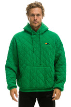 Carregar imagem no visualizador da galeria, QUILTED RELAXED PULLOVER HOODIE - KELLY GREEN Hoodie Aviator Nation