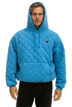 Cargar imagen en el visor de la galería, QUILTED RELAXED PULLOVER HOODIE - OCEAN Hoodie Aviator Nation