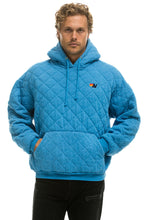 Cargar imagen en el visor de la galería, QUILTED RELAXED PULLOVER HOODIE - OCEAN Hoodie Aviator Nation