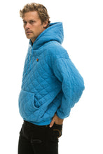 Cargar imagen en el visor de la galería, QUILTED RELAXED PULLOVER HOODIE - OCEAN Hoodie Aviator Nation