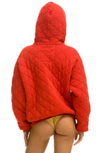 Cargar imagen en el visor de la galería, QUILTED RELAXED PULLOVER HOODIE - RED Hoodie Aviator Nation