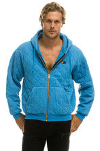 Cargar imagen en el visor de la galería, QUILTED ZIP HOODIE RELAXED - OCEAN Hoodie Aviator Nation