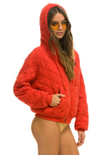 Cargar imagen en el visor de la galería, QUILTED ZIP HOODIE RELAXED - RED Hoodie Aviator Nation