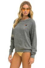Cargar imagen en el visor de la galería, RUGBY CREW SWEATSHIRT - HEATHER GREY // GREY Sweatshirt Aviator Nation