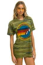 Laden Sie das Bild in den Galerie-Viewer, SIGNATURE TEE - CAMO Tees Aviator Nation