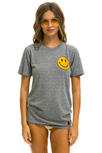 Carregar imagem no visualizador da galeria, SMILEY 2 CREW TEE - HEATHER GREY Tees Aviator Nation