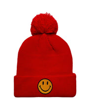 Carregar imagem no visualizador da galeria, SMILEY POM POM RIB BEANIE Beanie Aviator Nation RED