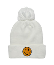 Carregar imagem no visualizador da galeria, SMILEY POM POM RIB BEANIE Beanie Aviator Nation WHITE