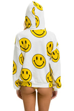 Carregar imagem no visualizador da galeria, SMILEY REPEAT RELAXED PULLOVER HOODIE - WHITE Hoodie Aviator Nation