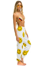 Last inn bildet i Galleri-visningsprogrammet, SMILEY REPEAT WOMENS SWEATPANTS - WHITE Women&#39;s Sweatpants Aviator Nation