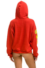 Carregar imagem no visualizador da galeria, SMILEY SUNSET RELAXED PULLOVER HOODIE - RED Hoodie Aviator Nation