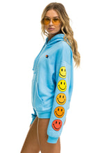 Carregar imagem no visualizador da galeria, SMILEY SUNSET RELAXED PULLOVER HOODIE - SKY Hoodie Aviator Nation