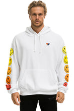 Carregar imagem no visualizador da galeria, SMILEY SUNSET RELAXED PULLOVER HOODIE - WHITE Hoodie Aviator Nation