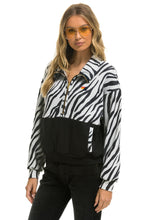 Carregar imagem no visualizador da galeria, TEDDY FLEECE UNISEX HALF ZIP COLOR BLOCK JACKET - ZEBRA Sweatshirt Aviator Nation