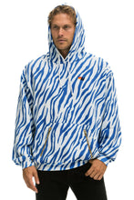 Cargar imagen en el visor de la galería, TIGER RELAXED PULLOVER HOODIE WITH ZIPPER POCKETS - BLUE TIGER Hoodie Aviator Nation