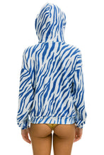 Carregar imagem no visualizador da galeria, TIGER RELAXED ZIP HOODIE WITH POCKETS - BLUE TIGER Hoodie Aviator Nation