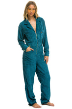 Carregar imagem no visualizador da galeria, UNISEX CORDUROY FLIGHT SUIT - CAPRI Flight Suit Aviator Nation