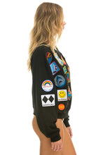 Load image into Gallery viewer, VINTAGE PATCH RELAXED CREW SWEATSHIRT - BLACK Sweatshirt Aviator Nation