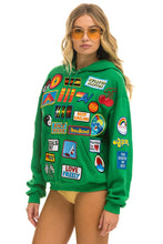 Load image into Gallery viewer, VINTAGE PATCH RELAXED PULLOVER HOODIE- KELLY GREEN Hoodie Aviator Nation