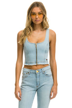 Carregar imagem no visualizador da galeria, WOMEN&#39;S DENIM TOP ZIP FRONT BUSTIER - SUPER LIGHT Women&#39;s Jeans Aviator Nation
